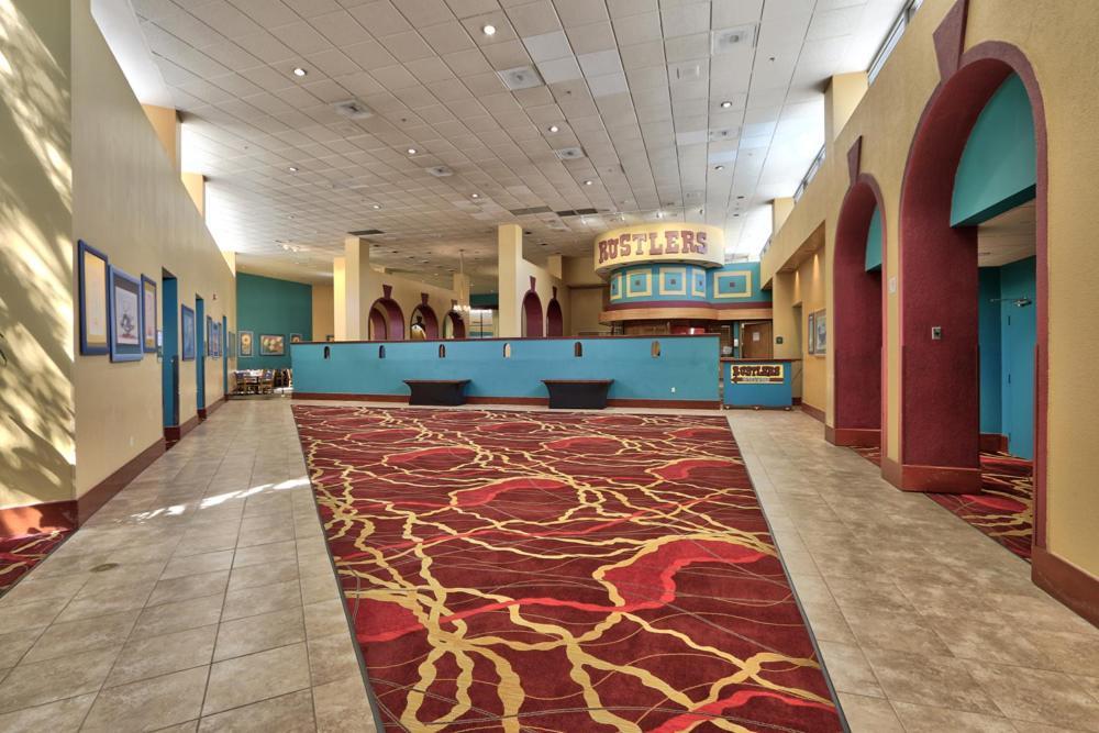 Ramada By Wyndham Albuquerque Midtown Hotel Exterior photo